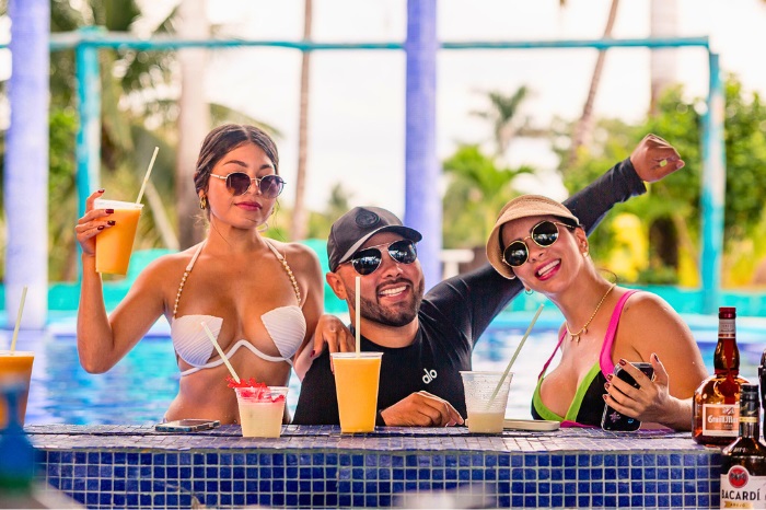 best cozumel open bar + day pass cozumel